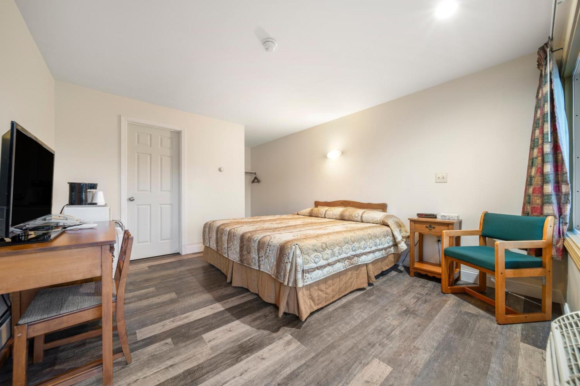 Thumb Heritage Inn Sandusky 外观 照片