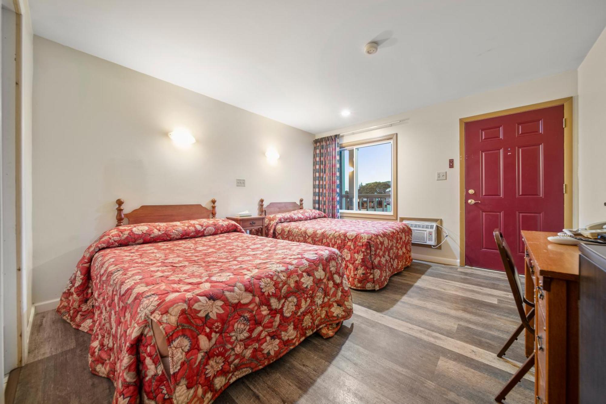 Thumb Heritage Inn Sandusky 外观 照片